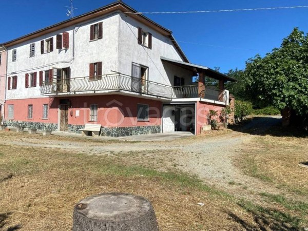 casa indipendente in vendita ad Acqui Terme