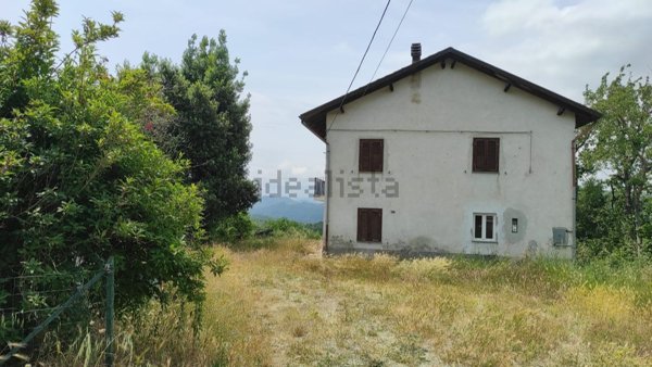 casa indipendente in vendita ad Acqui Terme
