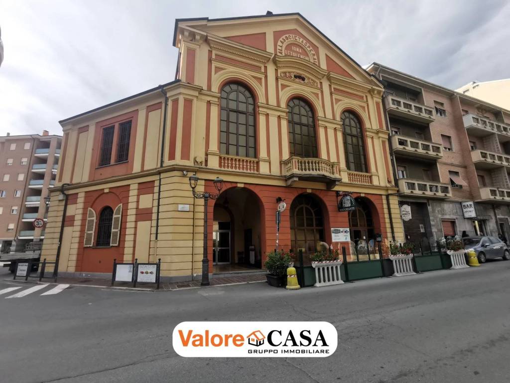 negozio in vendita ad Acqui Terme