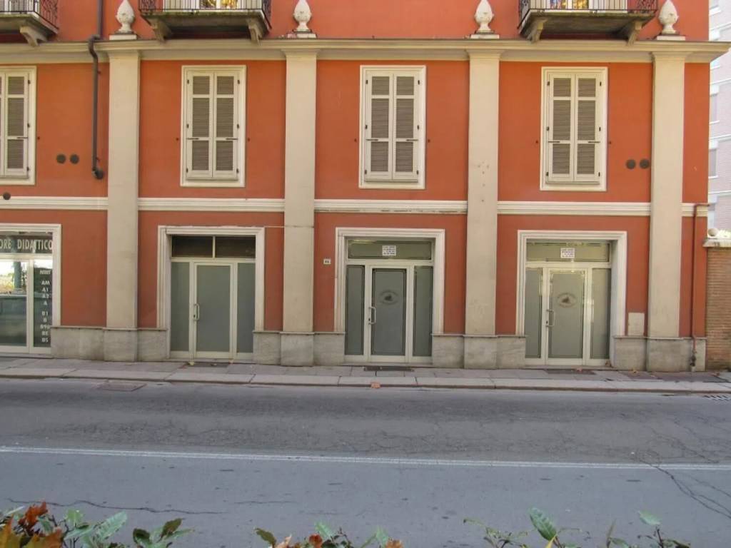 negozio in vendita ad Acqui Terme