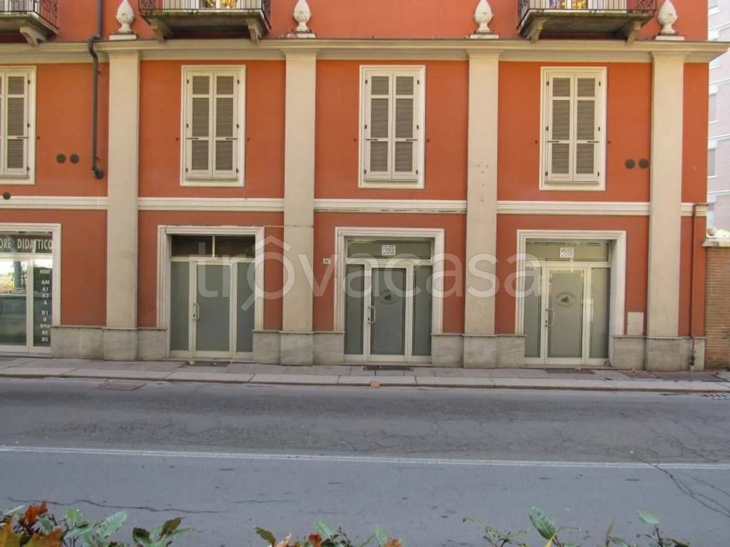 negozio in vendita ad Acqui Terme