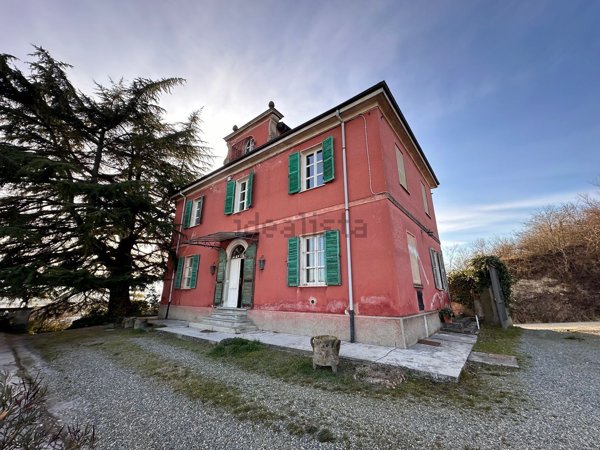 casa indipendente in vendita ad Acqui Terme
