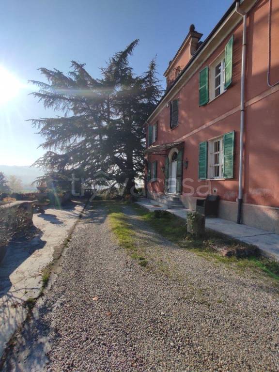 casa indipendente in vendita ad Acqui Terme