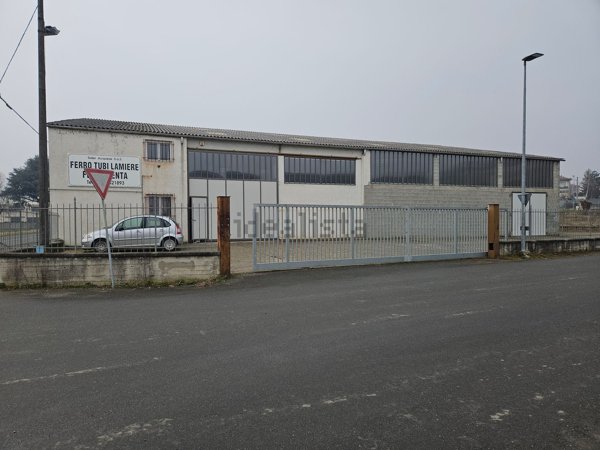 capannone in vendita ad Acqui Terme