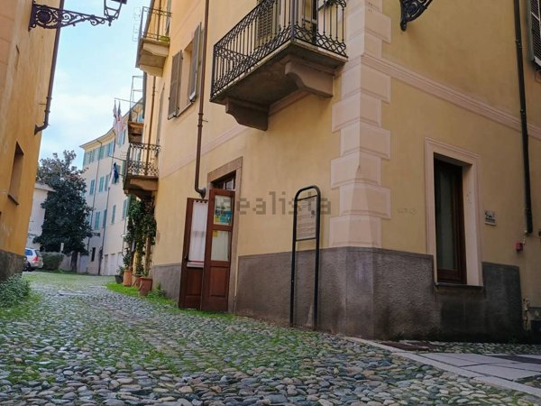 locale commerciale in vendita ad Acqui Terme
