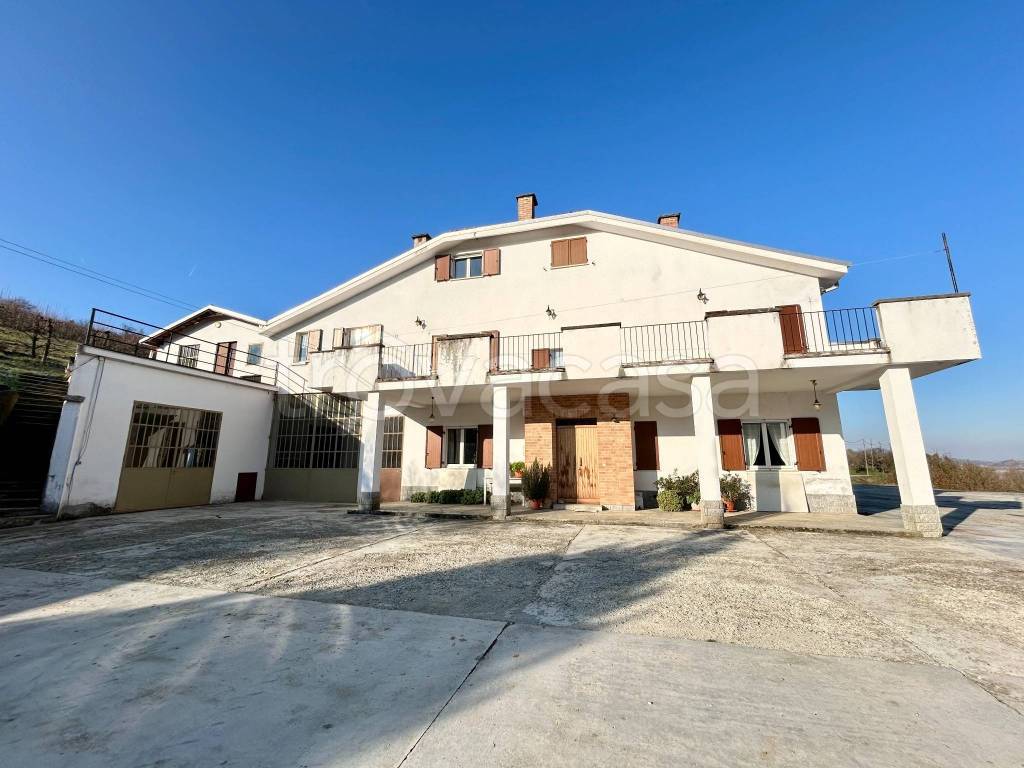 locale di sgombero in vendita ad Acqui Terme