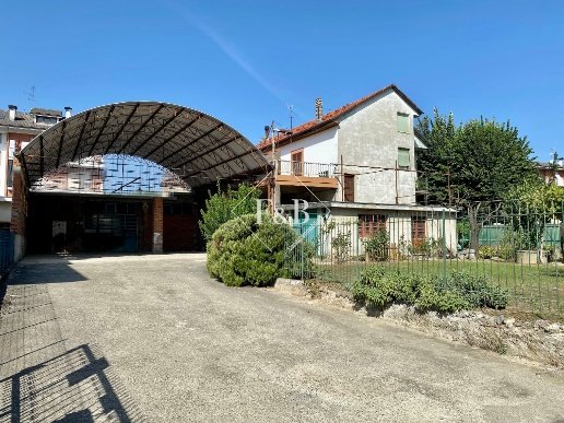 casa indipendente in vendita ad Acqui Terme