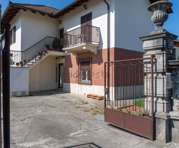 casa indipendente in vendita ad Acqui Terme