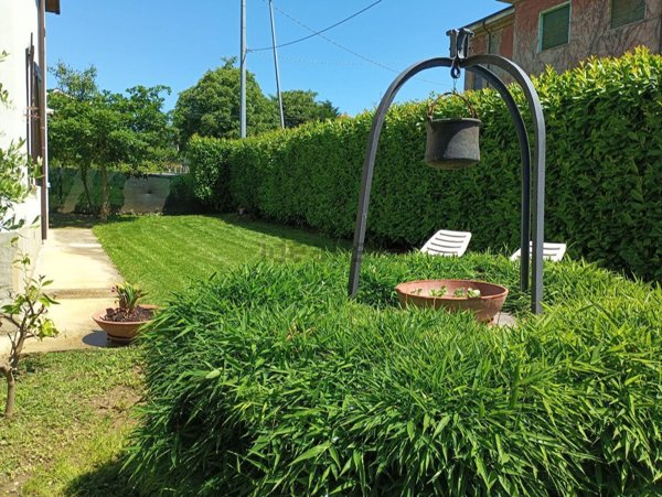 casa indipendente in vendita ad Acqui Terme