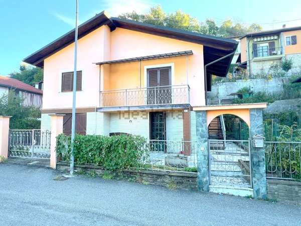 casa indipendente in vendita ad Acqui Terme