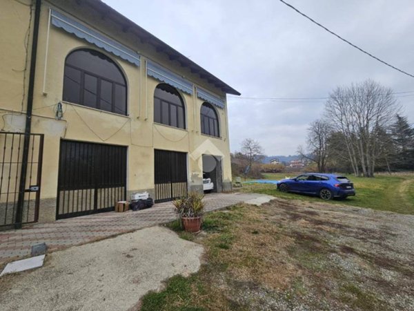 casa indipendente in vendita ad Acqui Terme