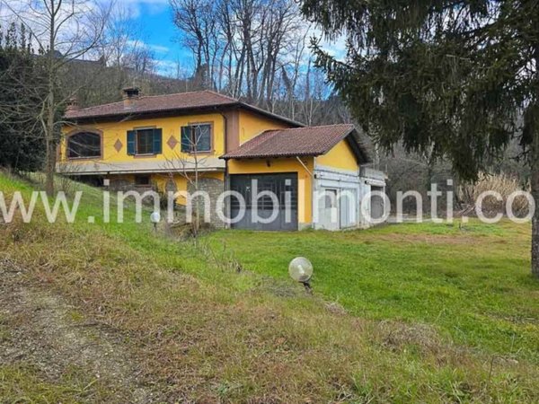 casa indipendente in vendita ad Acqui Terme