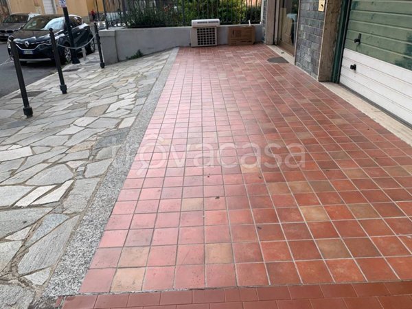 locale commerciale in vendita ad Acqui Terme