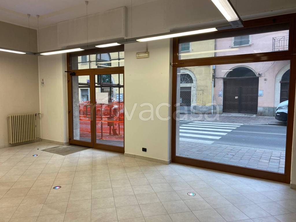 negozio in vendita ad Acqui Terme