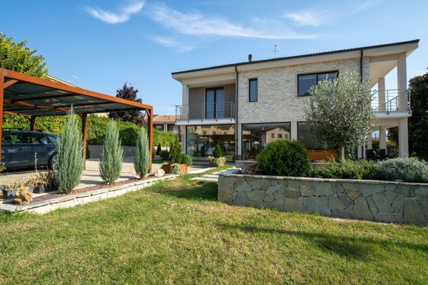 casa indipendente in vendita ad Acqui Terme
