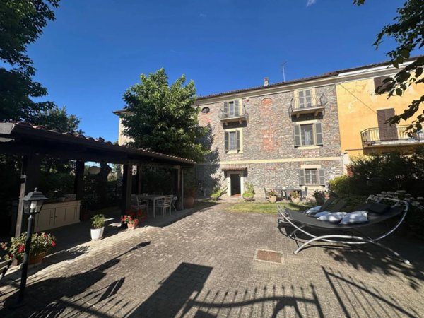 casa indipendente in vendita ad Acqui Terme