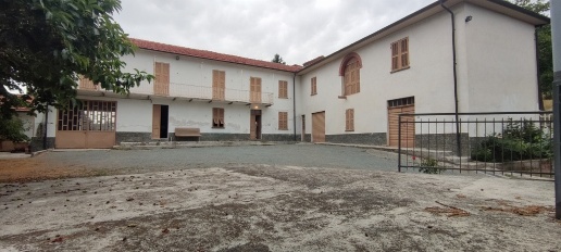 casa indipendente in vendita ad Acqui Terme