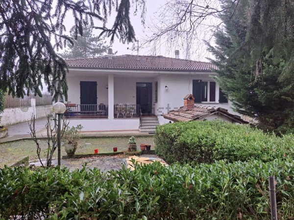 casa indipendente in vendita ad Acqui Terme