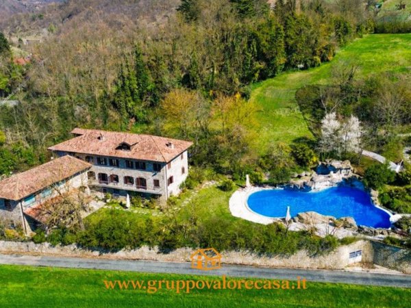 casa indipendente in vendita ad Acqui Terme