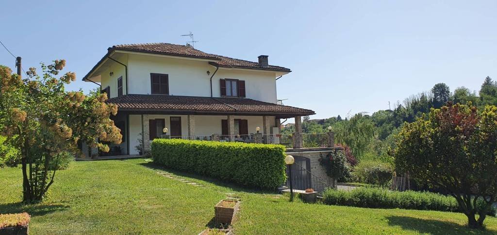 casa indipendente in vendita ad Acqui Terme