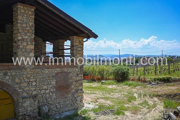 casa indipendente in vendita ad Acqui Terme