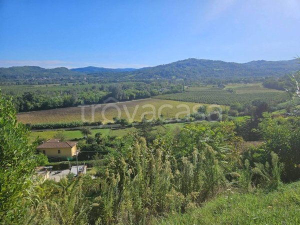 casa indipendente in vendita ad Acqui Terme