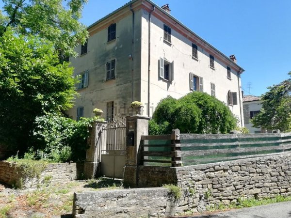 casa indipendente in vendita ad Acqui Terme