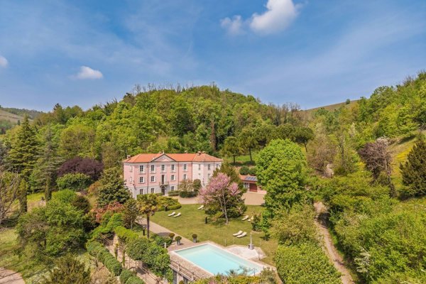 casa indipendente in vendita ad Acqui Terme