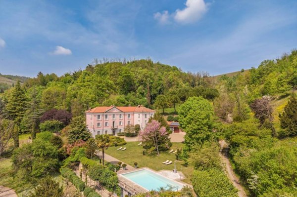 casa indipendente in vendita ad Acqui Terme