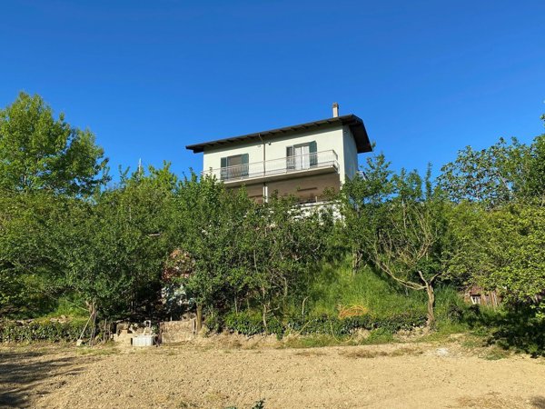 pentavano in vendita ad Acqui Terme