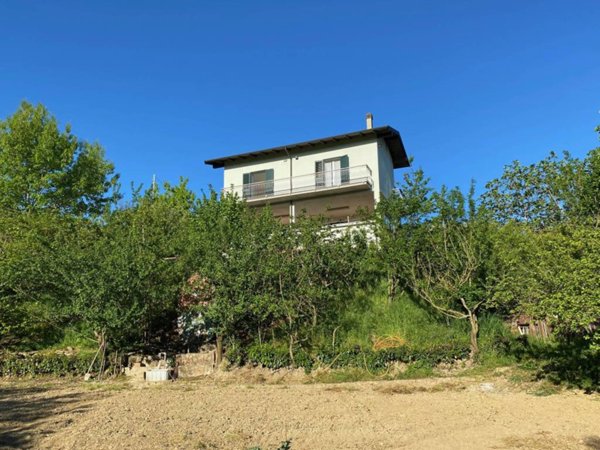 casa indipendente in vendita ad Acqui Terme