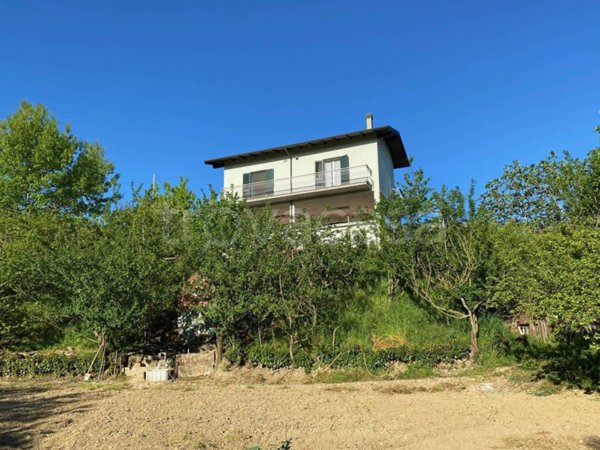casa indipendente in vendita ad Acqui Terme