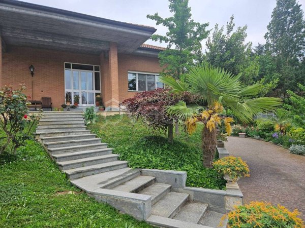 casa indipendente in vendita ad Acqui Terme