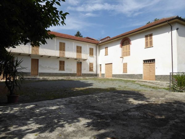 casa indipendente in vendita ad Acqui Terme