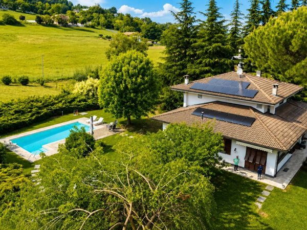 casa indipendente in vendita ad Acqui Terme