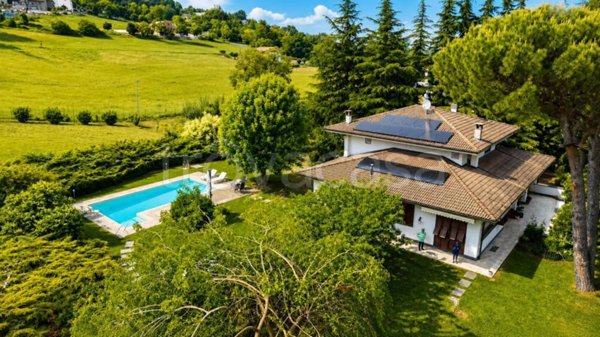casa indipendente in vendita ad Acqui Terme