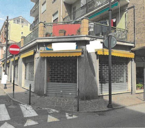 locale commerciale in vendita ad Acqui Terme