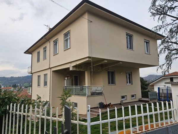 casa indipendente in vendita ad Acqui Terme