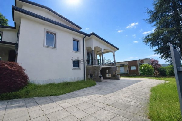 casa indipendente in vendita ad Acqui Terme