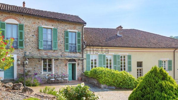 casa indipendente in vendita ad Acqui Terme