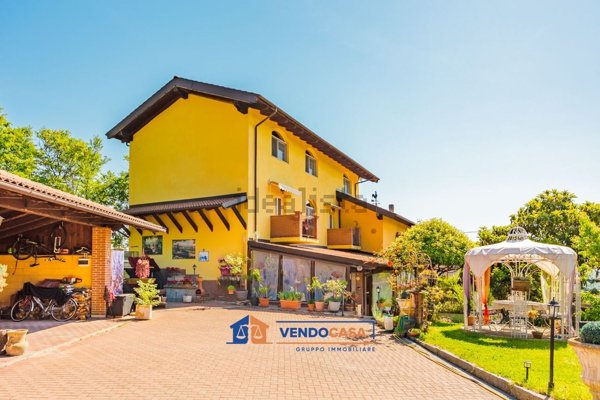 casa indipendente in vendita ad Acqui Terme in zona Moirano