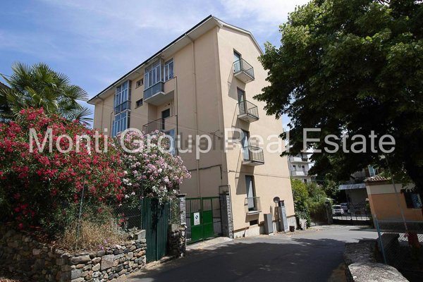 appartamento in vendita ad Acqui Terme in zona Moirano