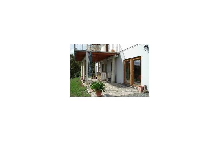 casa indipendente in vendita ad Acqui Terme in zona Moirano