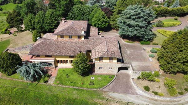 casa indipendente in vendita ad Acqui Terme in zona Moirano