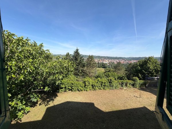 casa indipendente in vendita ad Acqui Terme in zona Moirano