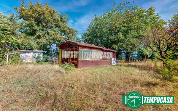 casa indipendente in vendita ad Acqui Terme in zona Lussito