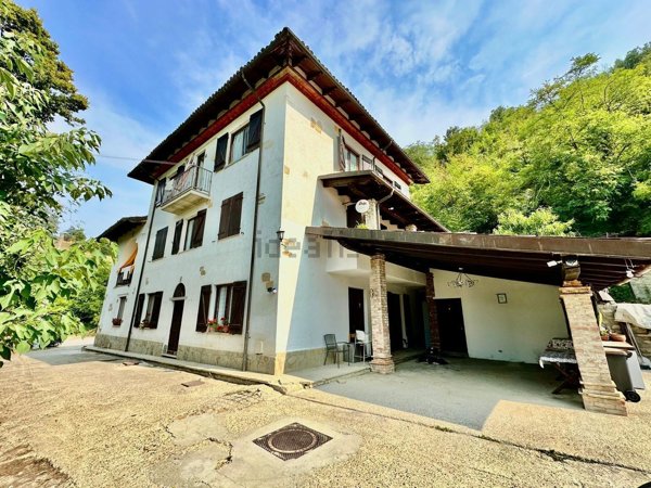 casa indipendente in vendita ad Acqui Terme