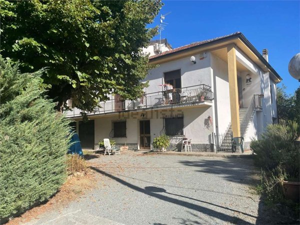 casa indipendente in vendita ad Acqui Terme