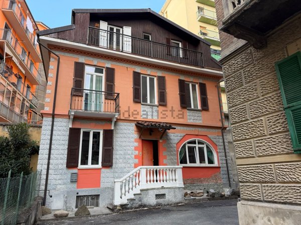 casa indipendente in vendita ad Acqui Terme