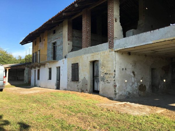 casa indipendente in vendita a Cavaglià